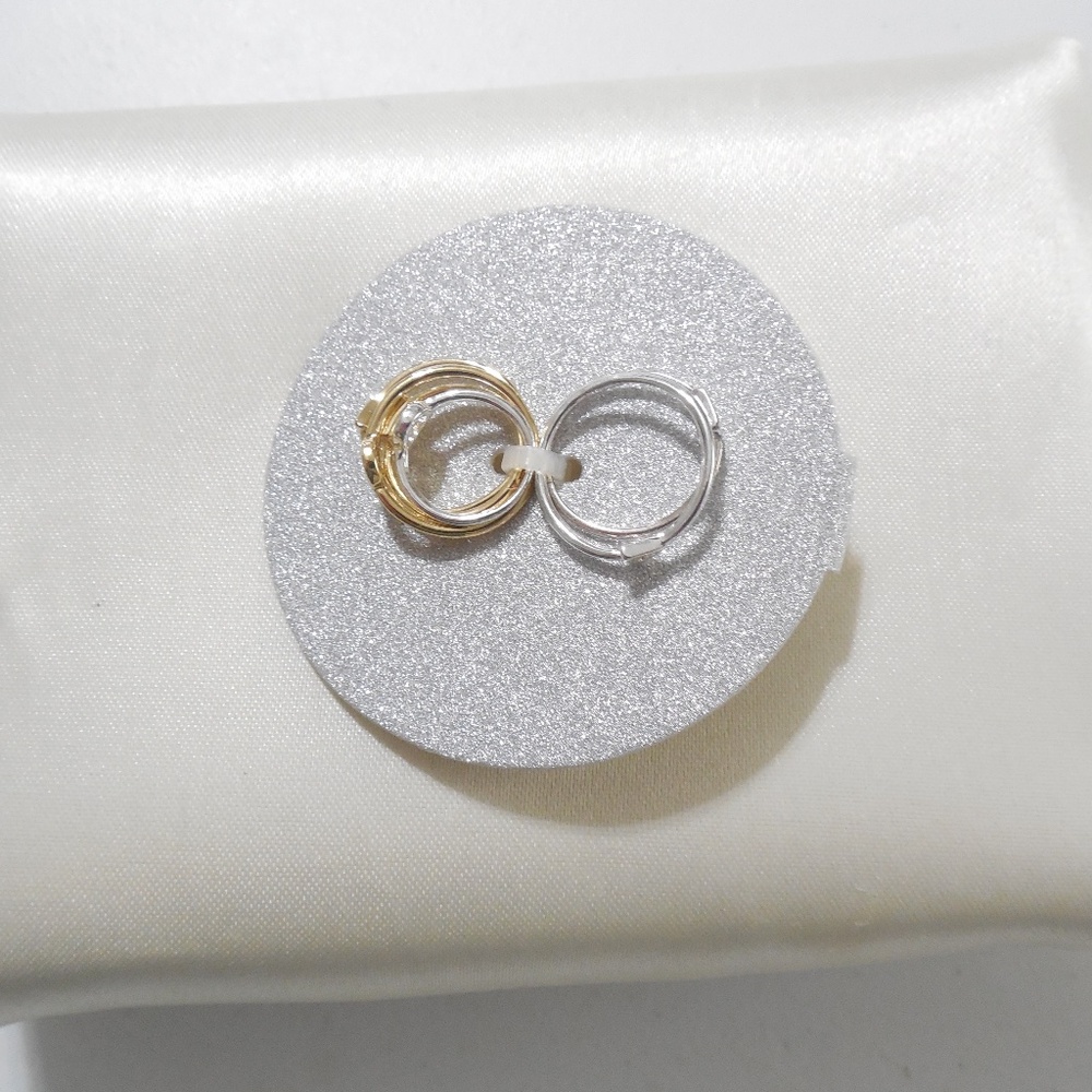 Gold Tone and Silver Tone Rings